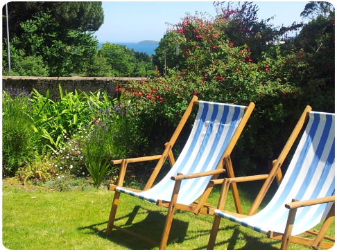 <img src="chambre d'hôtes, paimpol, ploubazlanec, brehat,bed and breakfast - Table d'hôtes Demeurs de Katell.JPG" alt="chambre d'hôtes Paimpol"